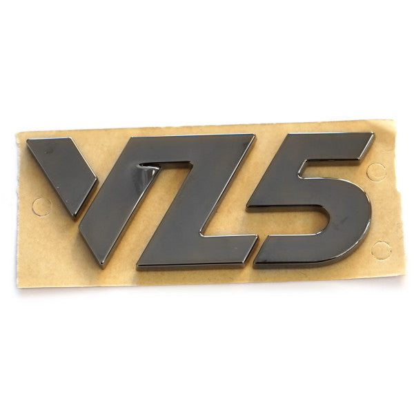 Emblem/logo til Cupra Formentor VZ5 Black Glossy / Glossy Chrome i svart blank og krom blank utførelse