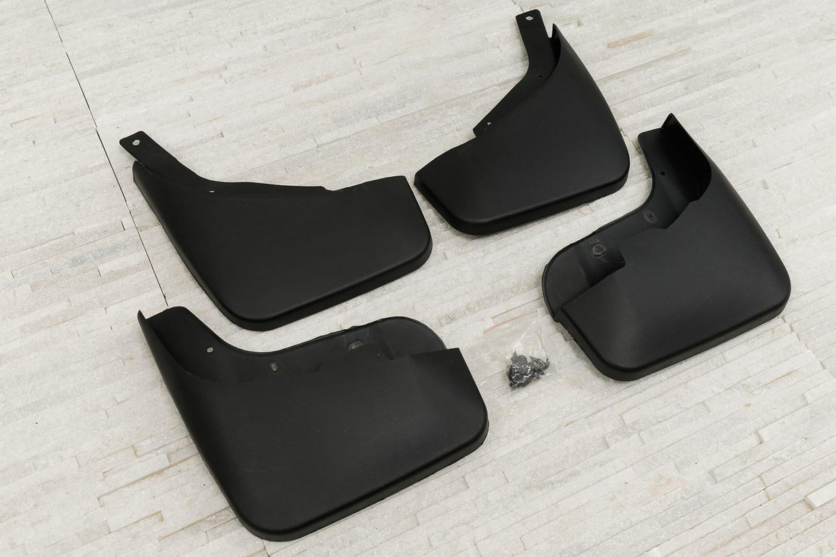 Skvettlapp Audi Q7 4L (2005-2015) – ABS - detaljer