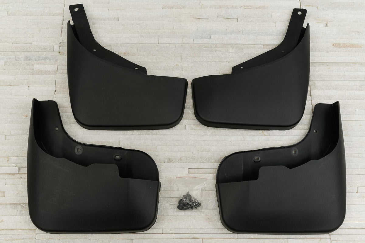 Ven-Tuning skvettlapp til Audi Q7 4L – svart ABS
