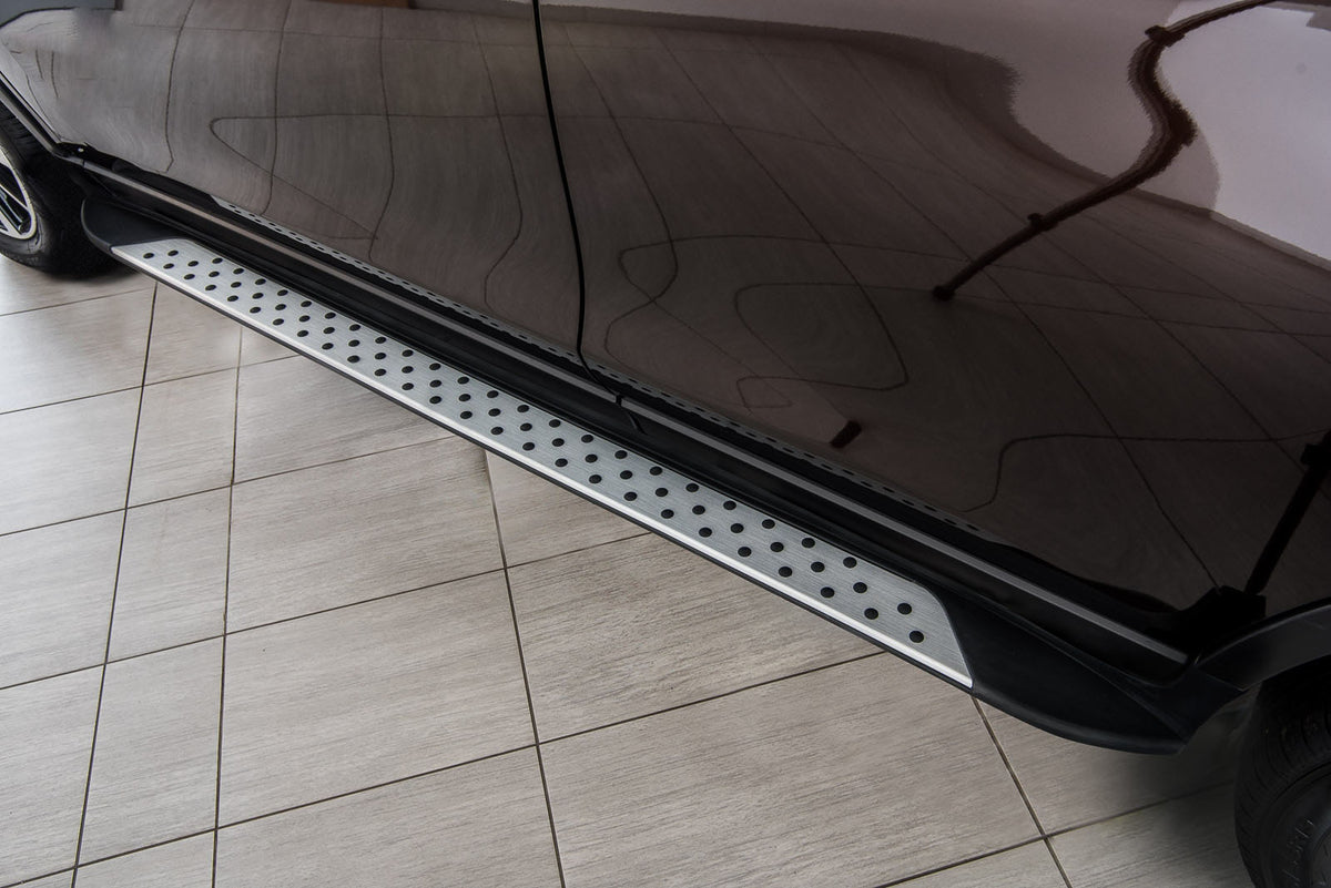 Stigtrinn Nissan X-Trail III (T32) Ventshield (2013-2021) - sett forfra