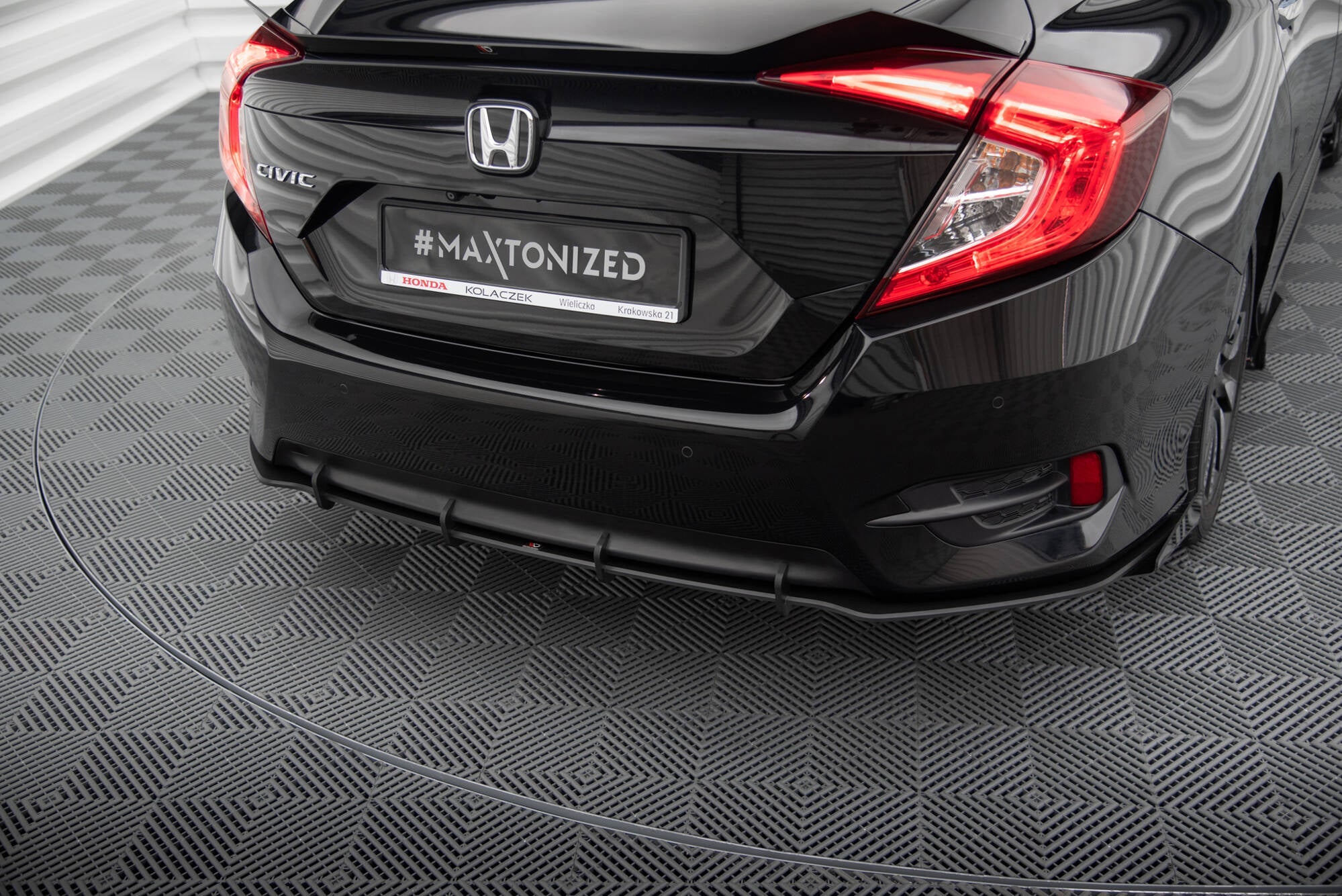 Sidesplittere Street Pro + Flaps Honda Civic Mk10