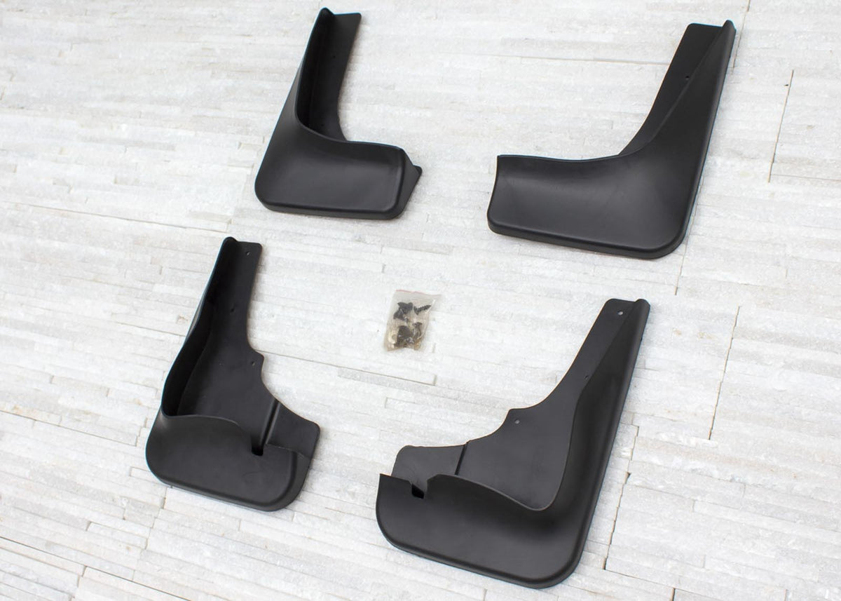 Ven-Tuning skvettlapp til Mitsubishi Outlander II Facelift – slitesterk ABS