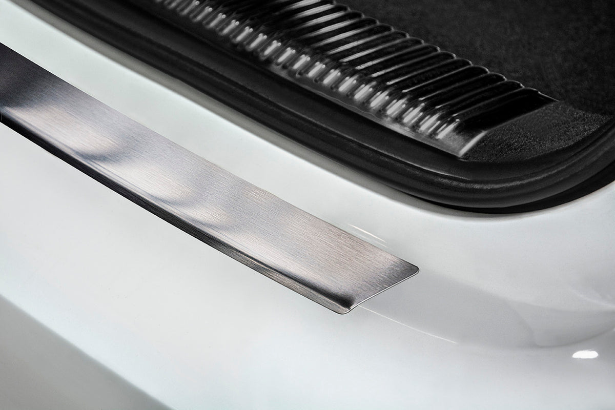Bakfangerbeskytter Audi A6 C7 Avant (2011-2018) – Rustfritt stål - detaljer