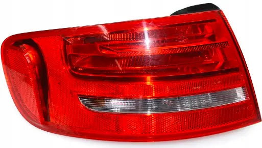 Baklykt Audi A4 (B8) 07-15 - avant venstre PY21W/W16W | Nomax.no🥇