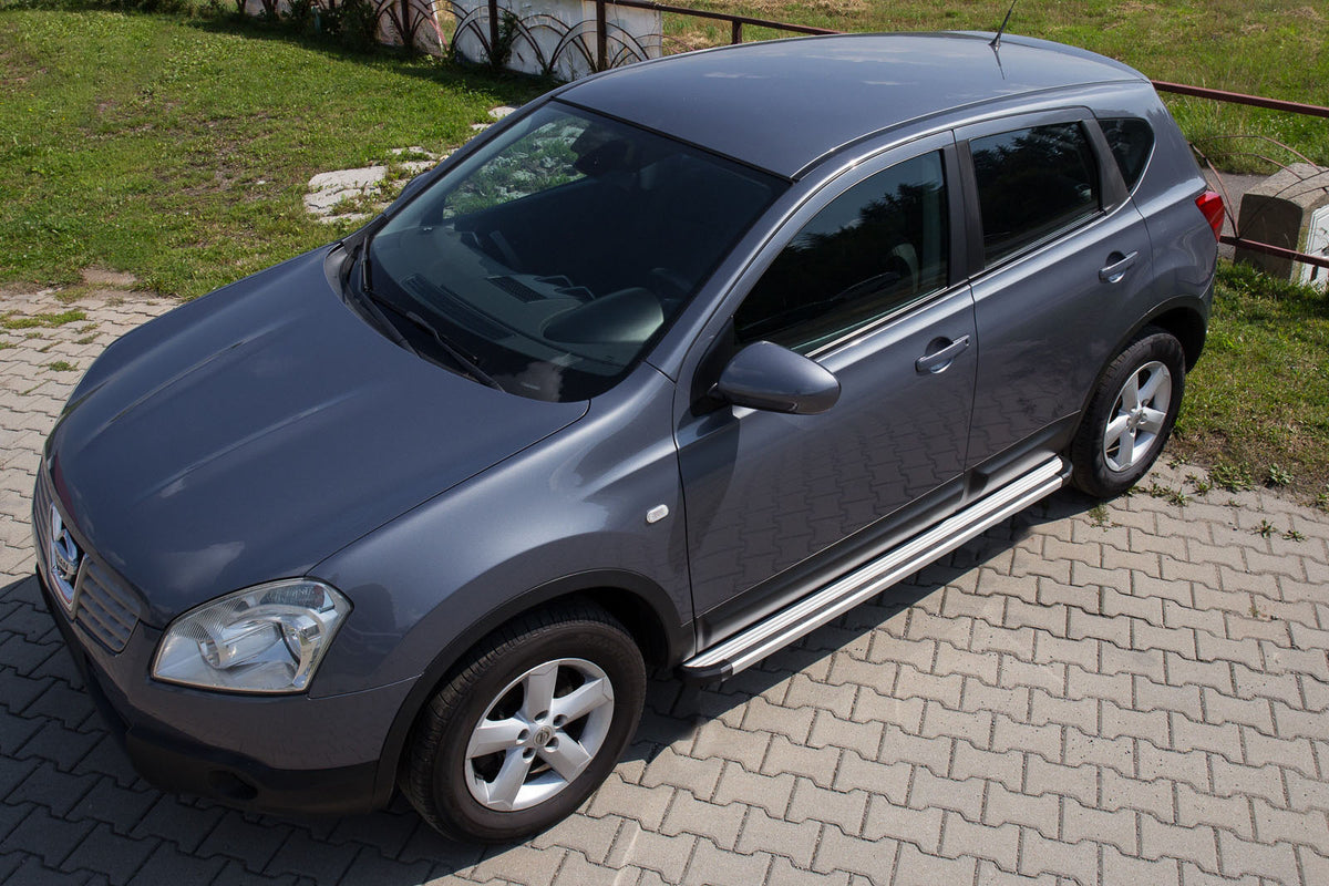 Stigtrinn Nissan Qashqai (J10) Ventshield (2007-2013) - sett bakfra