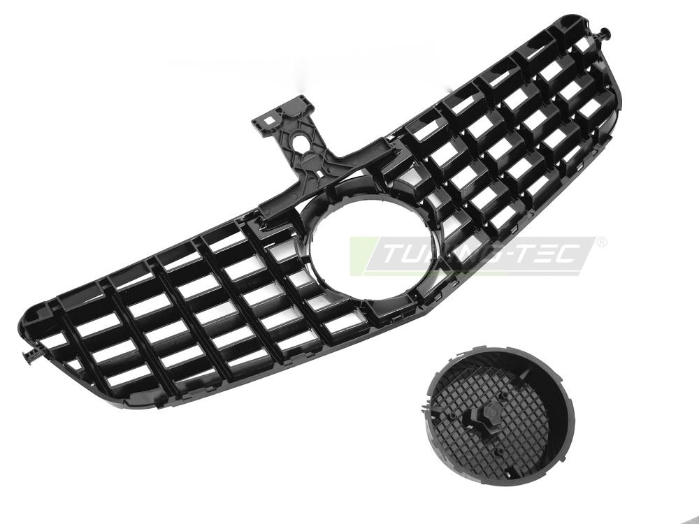 Grill Mercedes C-Klasse W204 07-14 sort med festedetaljer.