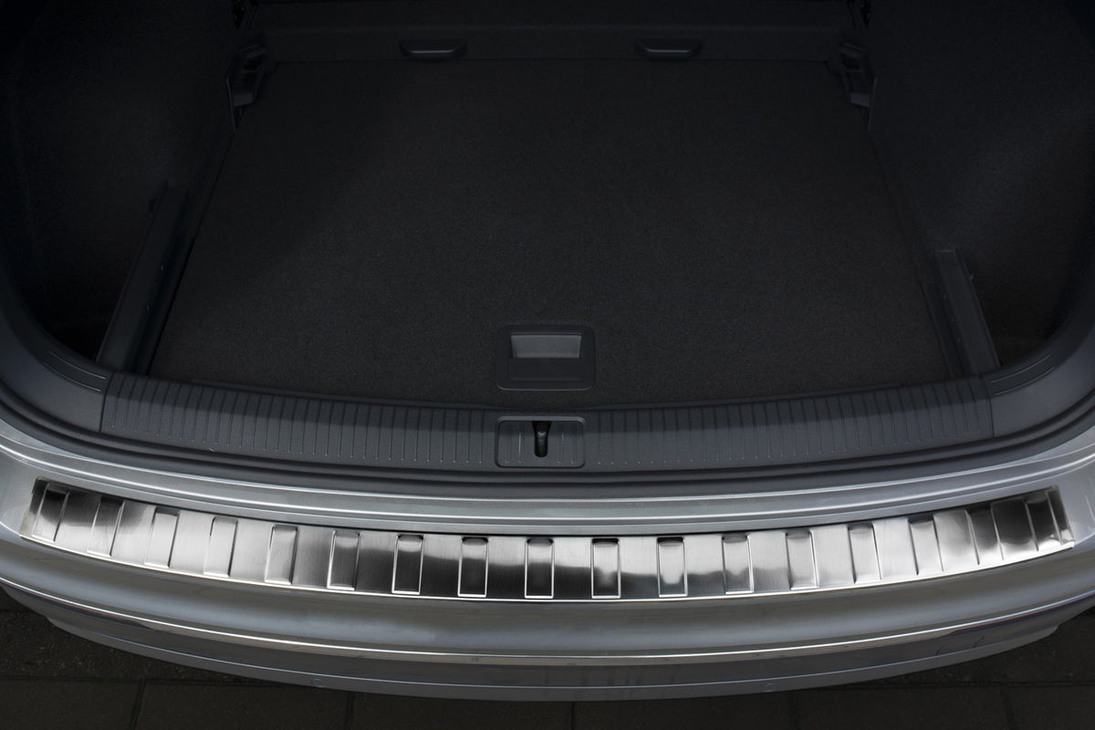 Avisa bakfangerbeskytter til Vw Tiguan II / Tiguan Allspace / Silver Edition – børstet sølv
