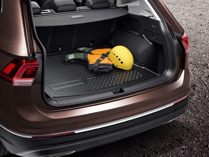 VAG OEM bagasjeromsmatte til Vw Tiguan Allspace – med sidekanter og antiskli