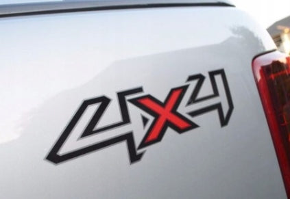 Emblem/logo til Ford 4x4 Ranger i svart og rødt med original Ford passform og dobbeltsidig teip for enkel montering