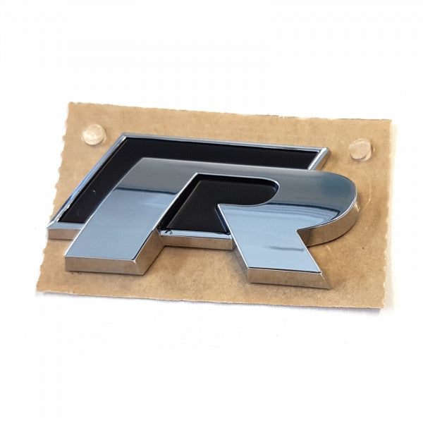 Emblem/logo til Vw "R" Polo 5 (6R) WRC Glossy Chrome i blank krom, original Volkswagen-komponent