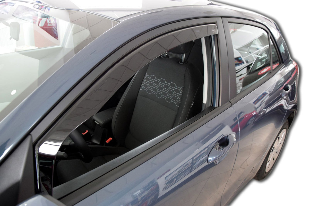 Heko vindavviser til Kia Rio IV Hatchback – røykfarget
