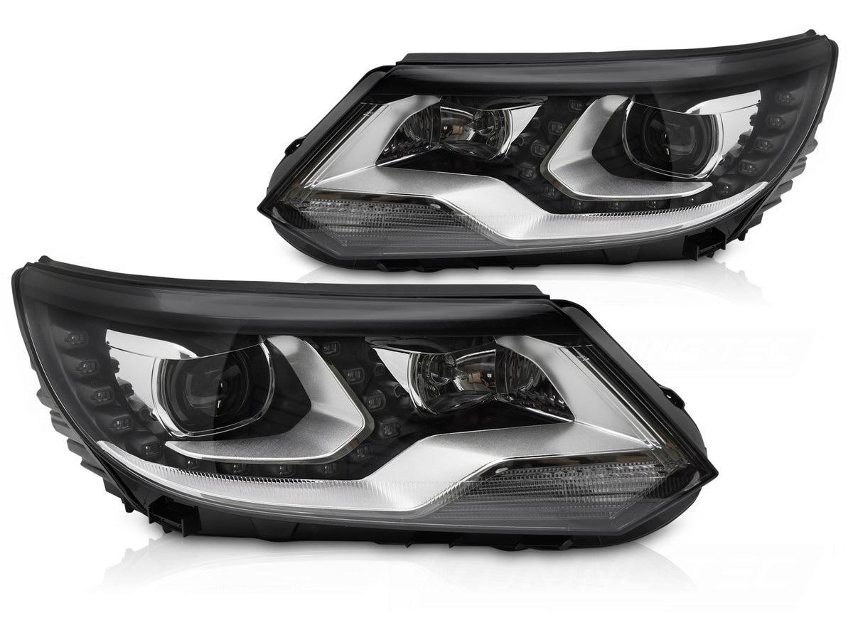 Frontlykter DRL LED Black til VW Tiguan I 11-15 sett rett forfra på hvit bakgrunn.