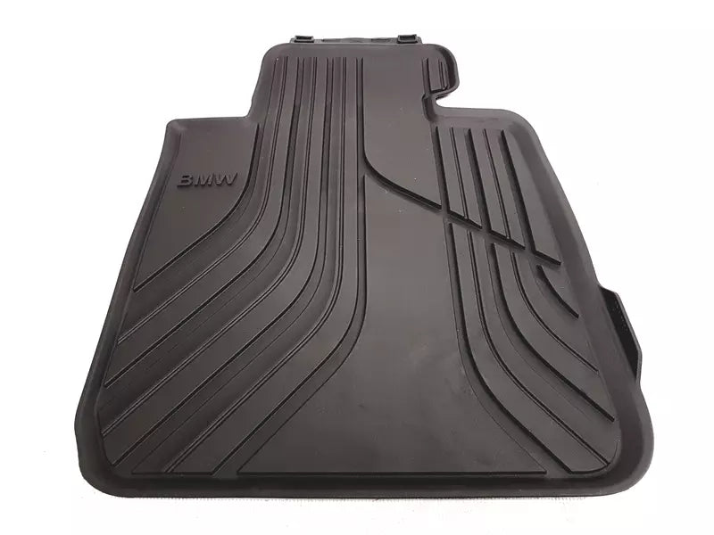 Gulvmatter Bmw 2 Coupe (F22) / Cabriolet (F23) – med kant | BMW OEM - sett bakfra