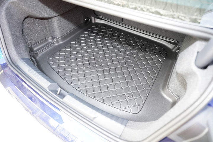 Aristar bagasjeromsmatte til Audi A3 8Y Sedan – svart-satin matt