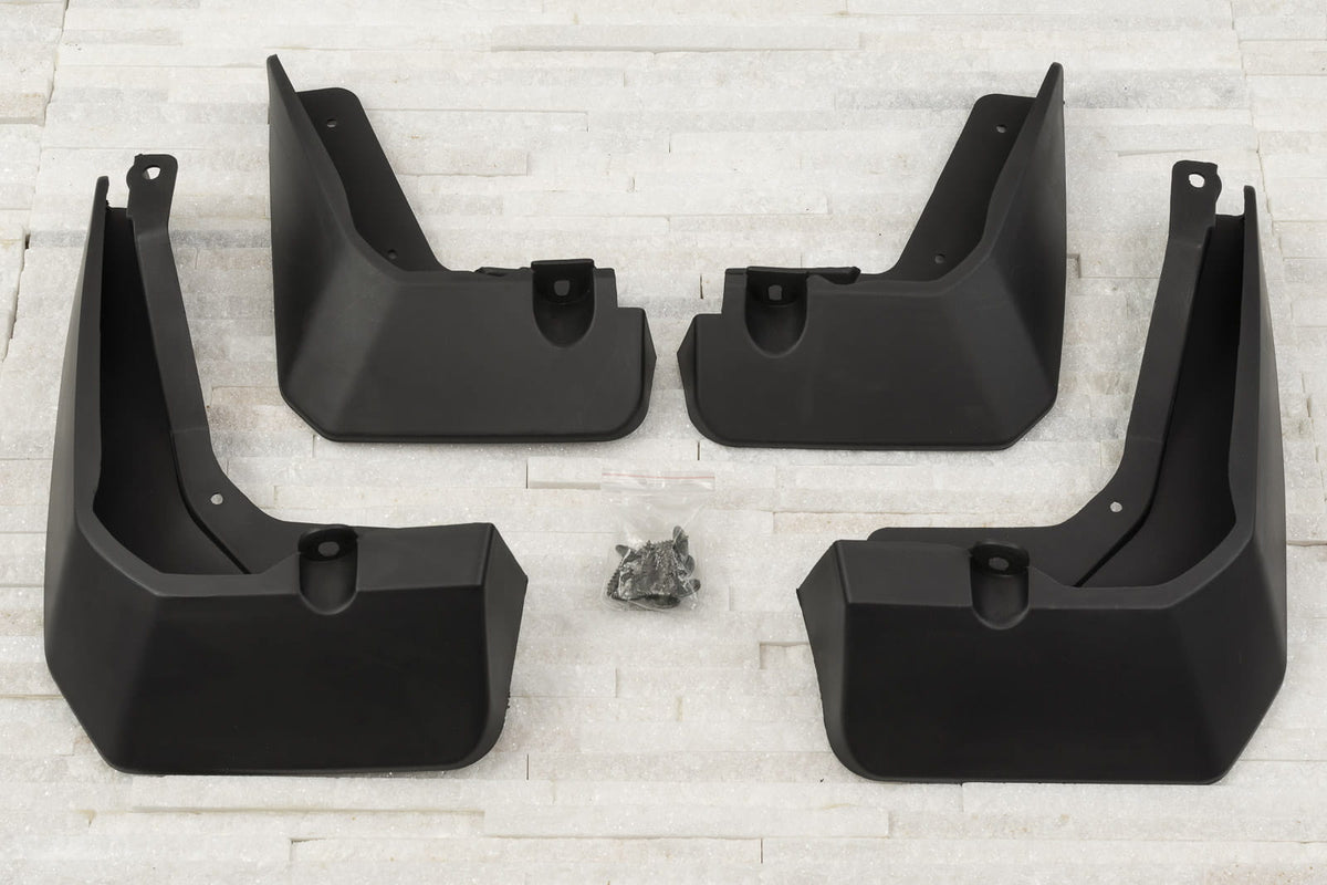 Ven-Tuning skvettlapp til Ford Focus IV Active – svart ABS materiale
