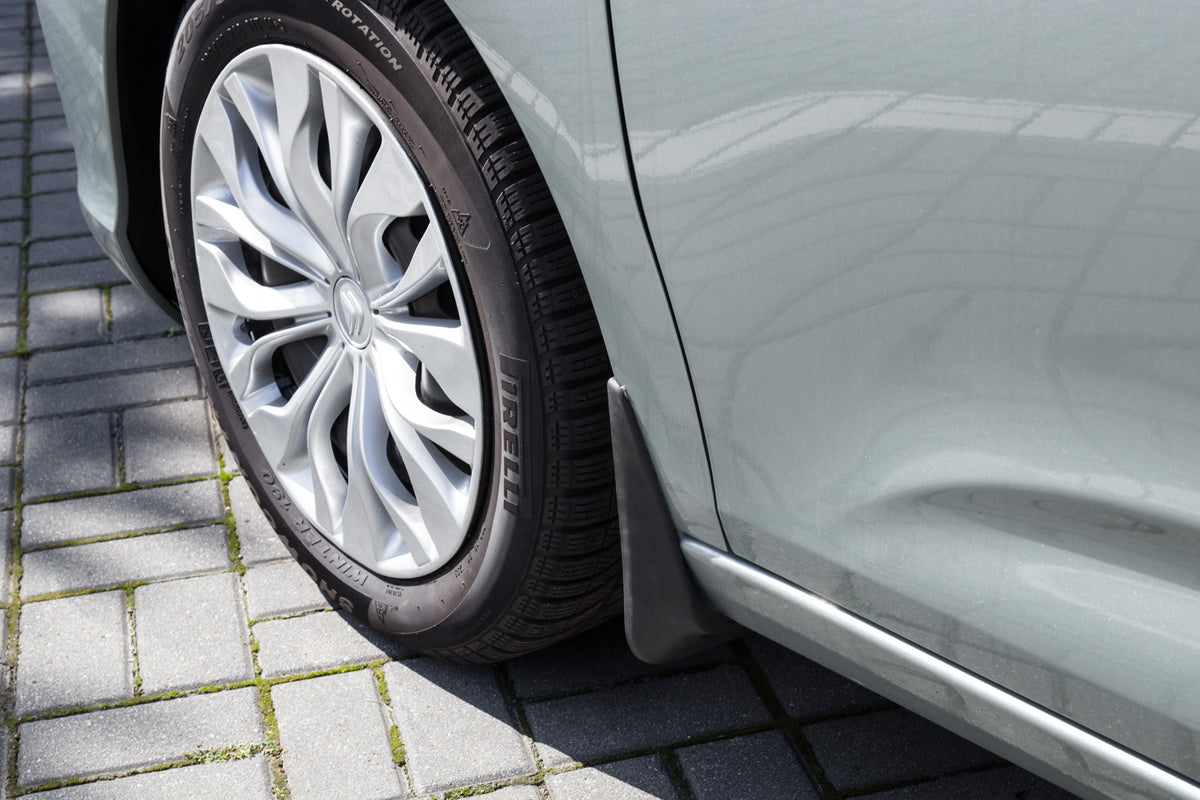 Ven-Tuning skvettlapp til Citroen C4 – svart ABS