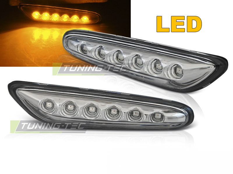 Sidemarkeringslys Chrome LED til BMW E92/E93 06-13 sett rett bakfra på hvit bakgrunn.