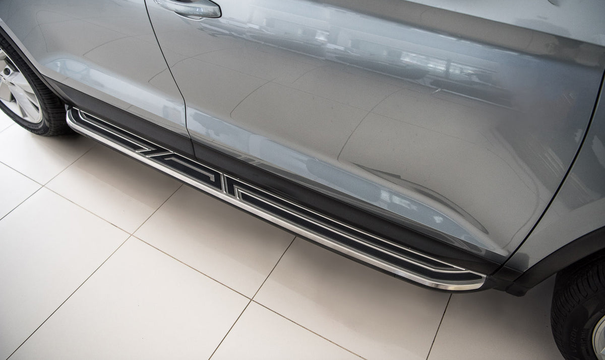 Stigtrinn Ventshield til Skoda Kodiaq 2016-2024 i aluminium og svart/sølv design