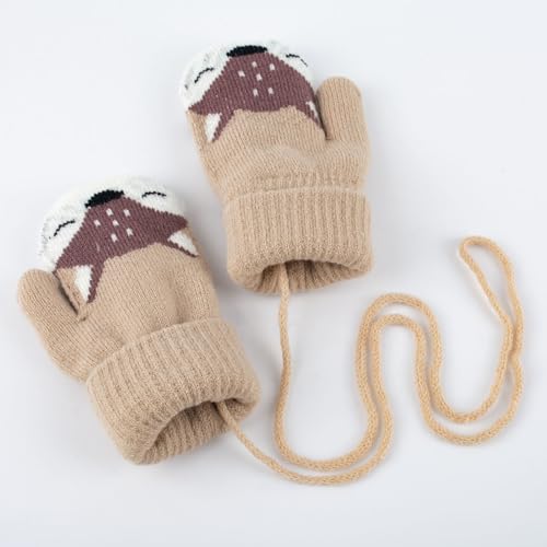 Votter Baby strikkede beige votter med dyremotiv, hvite og brune detaljer, koblet sammen med snor, sett ovenfra.