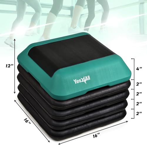 Aerobics Step i svart og turkis plast, stablet med fem høyder, mål og Yes4All-logo synlig foran.