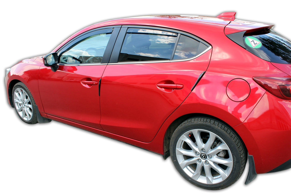 Vindavviser Mazda 3 III 4/5-dørs / HATCHBACK sett 4 stk. (2013-2018) – PMMA Plexi - nærbilde