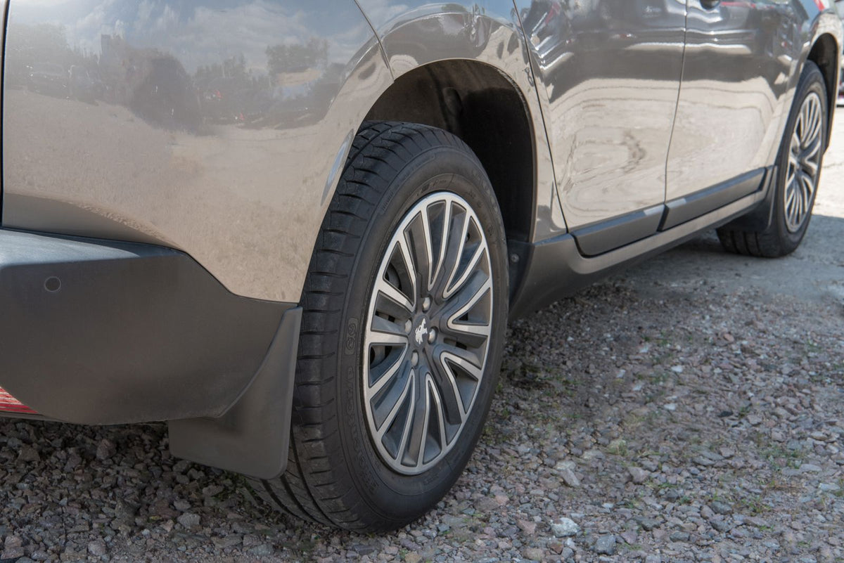Ven-Tuning skvettlapp til Peugeot 2008 I – svart ABS-materiale