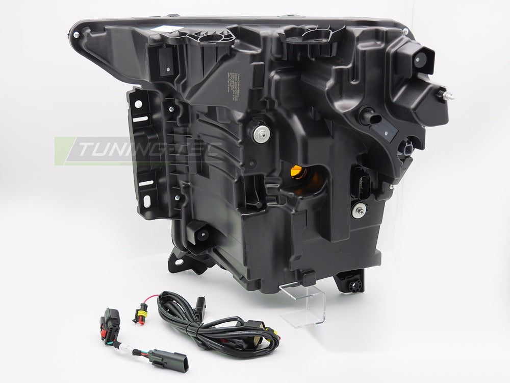 Frontlykter Ford F150 MK14 20-23 sett fra siden.