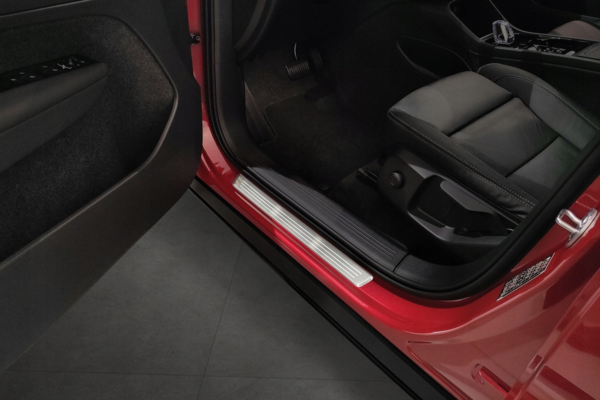 Avisa dørbeskytter til Volvo XC40/EX40 – rustfritt stål satin sølv