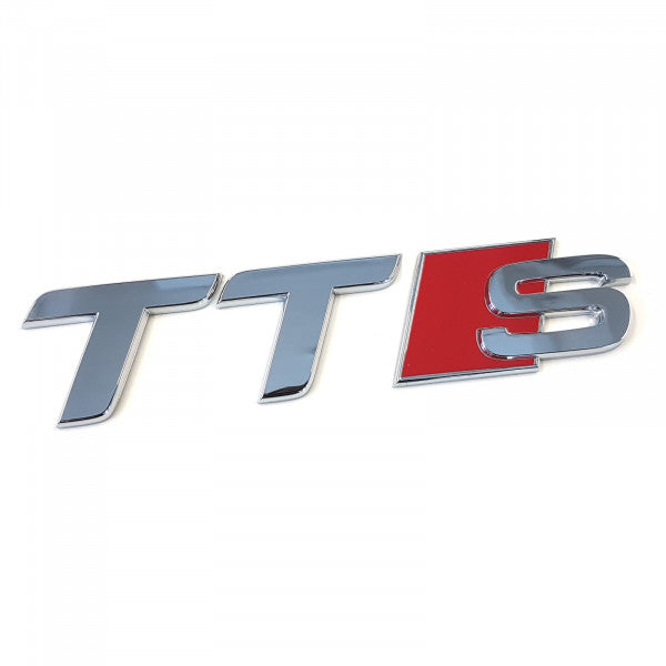Emblem/logo til Audi TTS (8J) Glossy Chrome / Red i slitesterkt ABS-materiale med skinnende krom og røde detaljer