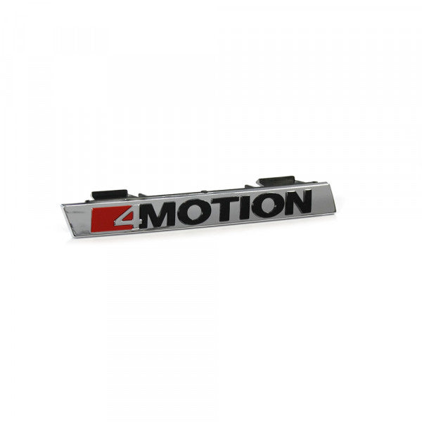 Originalt emblem/logo til Vw 4Motion T6.1 > High-gloss Black / Chrome / Aluminum / Tornado Red montert på frontgrill