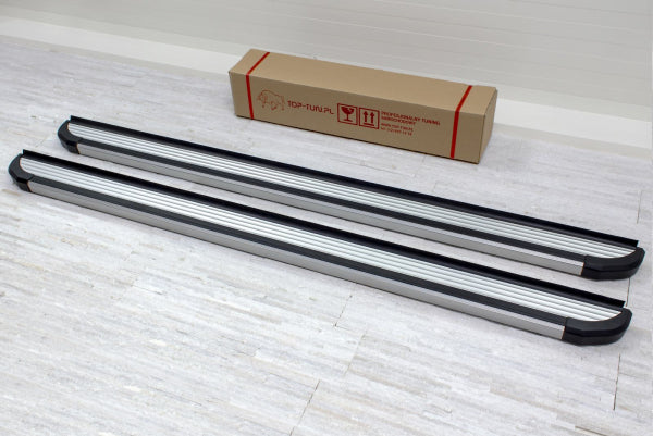 Stigtrinn Toyota RAV4 Ventshield (2005-2012) - nærbilde