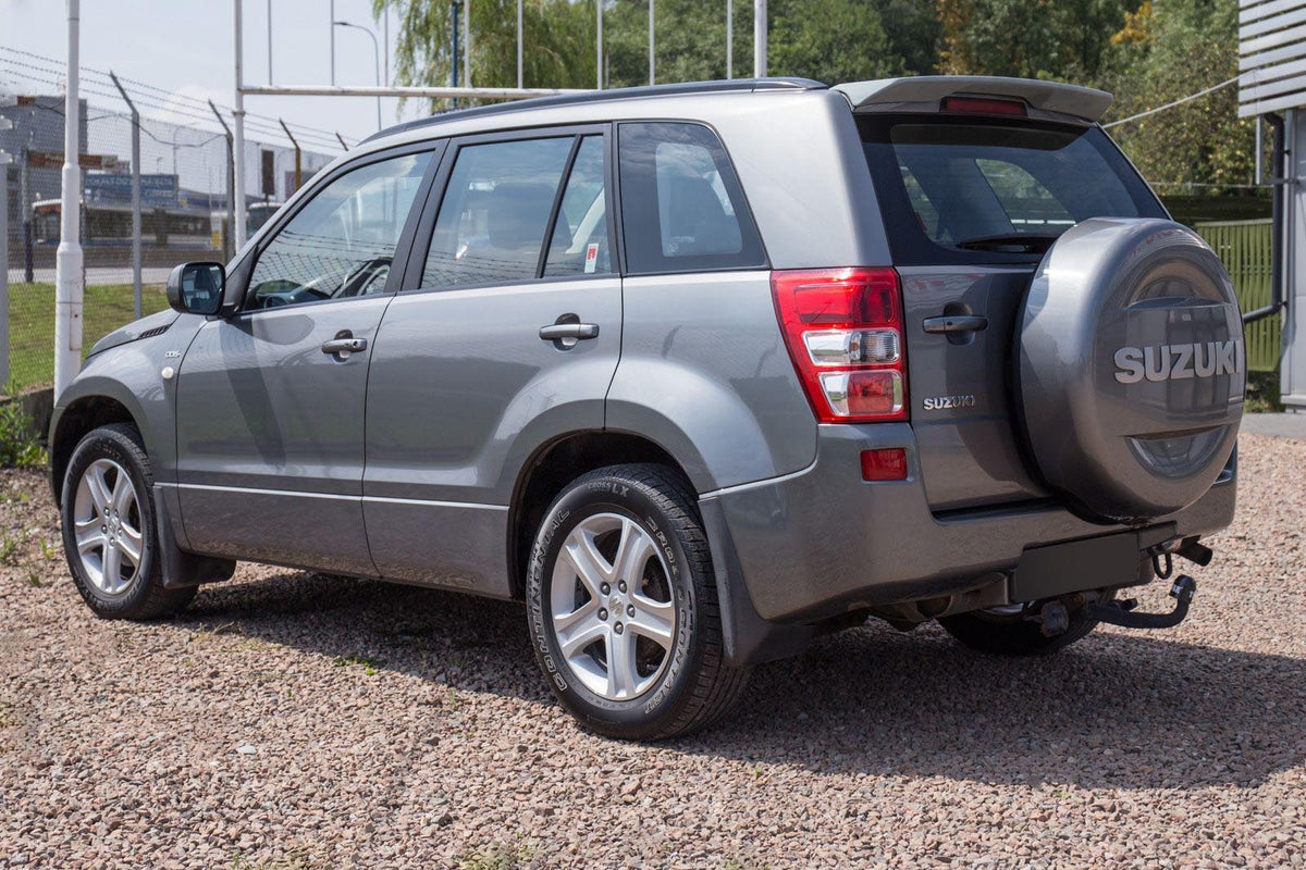 Skvettlapp Suzuki GRAND VITARA (MK2) (2006-2014) – ABS - detaljer