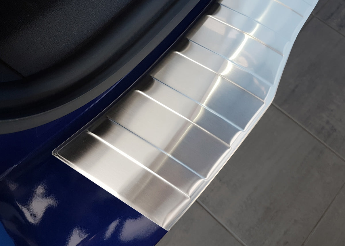 Bakfangerbeskytter Ford Tourneo Courier I (2014-2023) – Rustfritt stål - detaljer