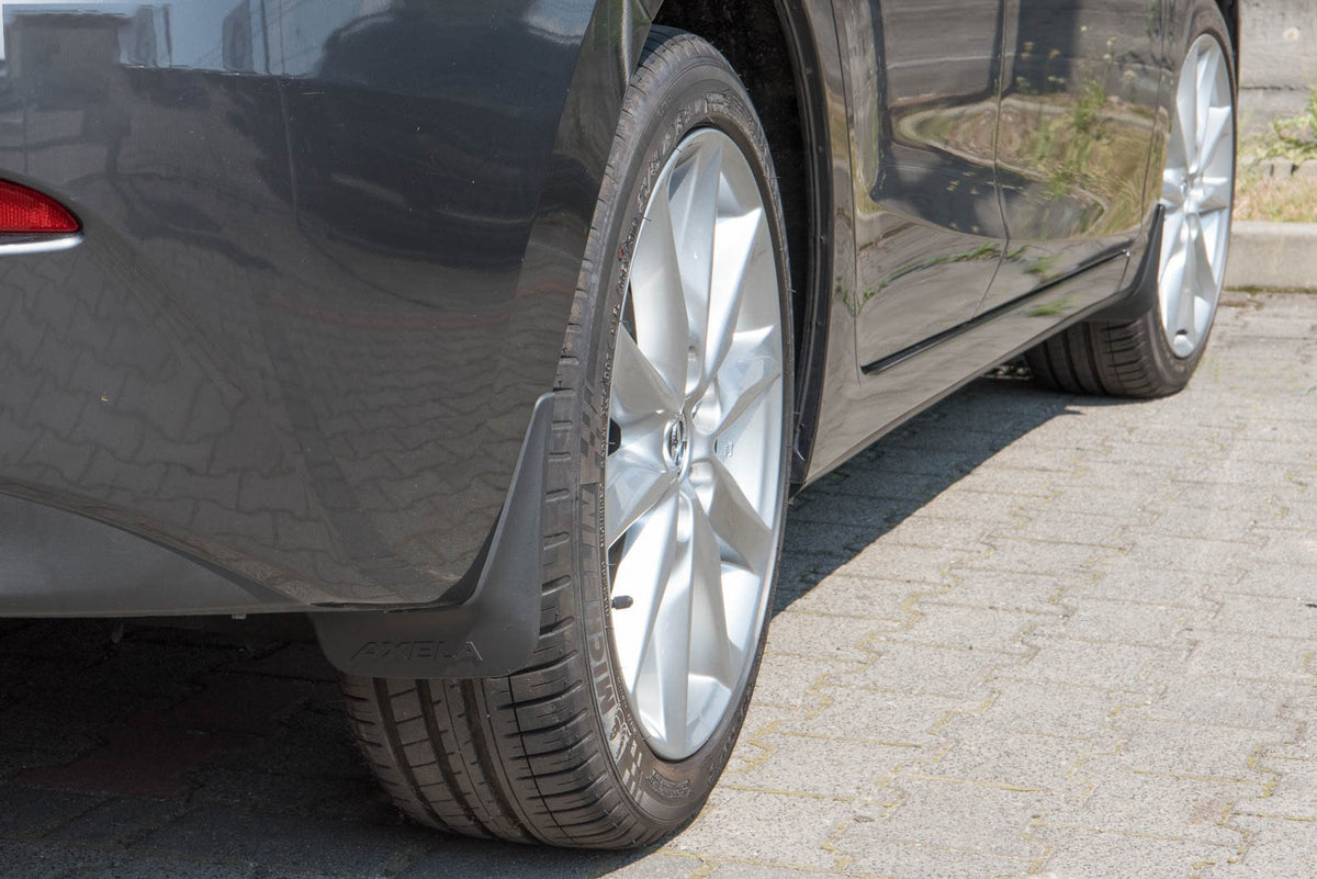 Ven-Tuning skvettlapp til Mazda 3 – enkel montering