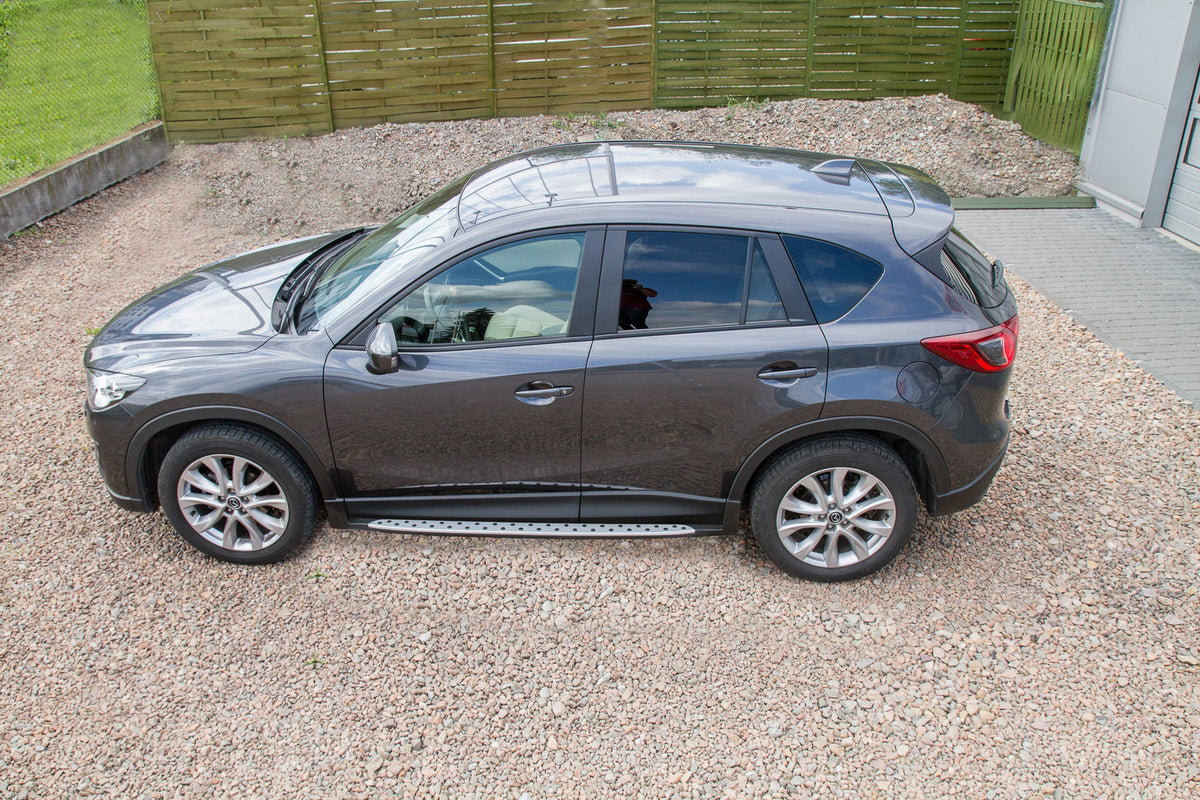 Stigtrinn Mazda CX-5 Ventshield (2012-2017) - sett forfra