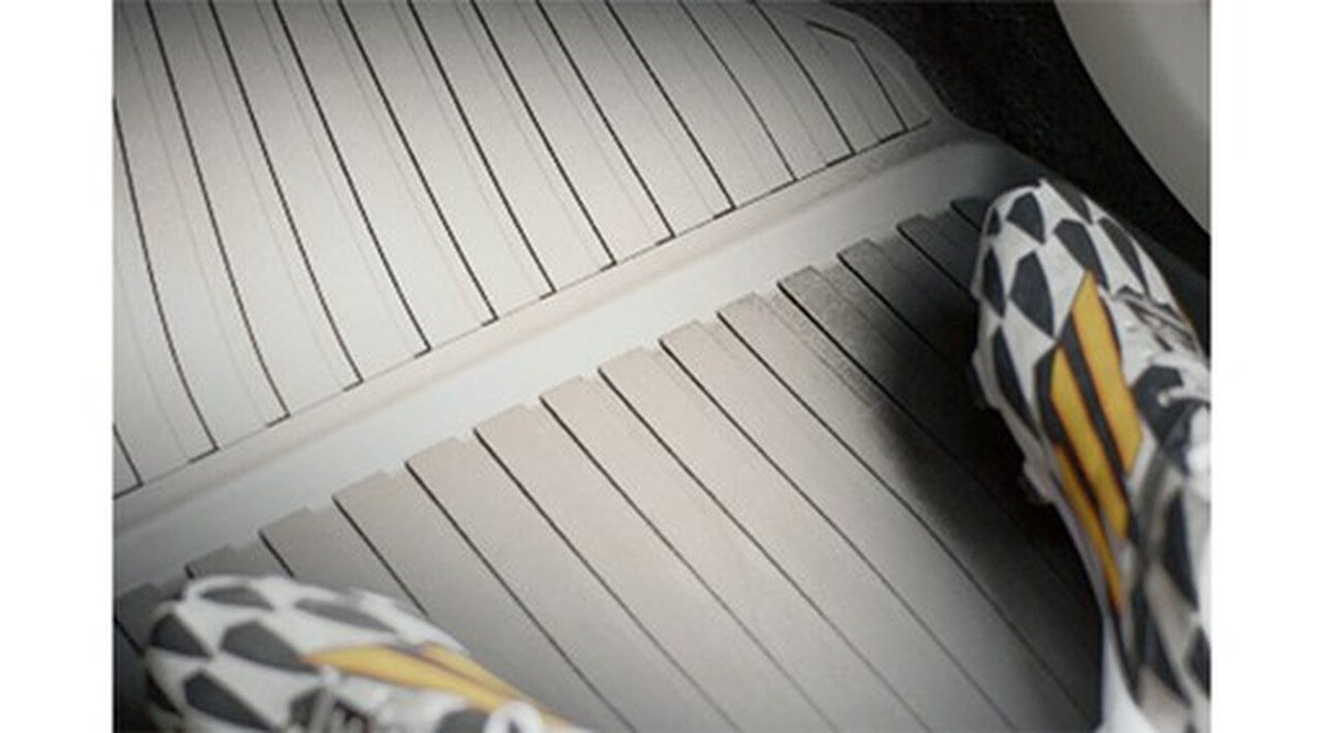 Gulvmatter Volvo XC60 II (2017-) – med kant | Volvo OEM - detaljer