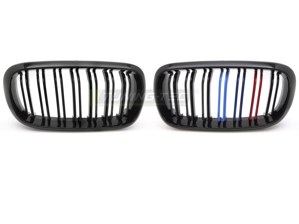 Detaljbilde av Grill X5 F15 + X6 F16 sort/trefarget med lamellstruktur og BMW-nyrer.