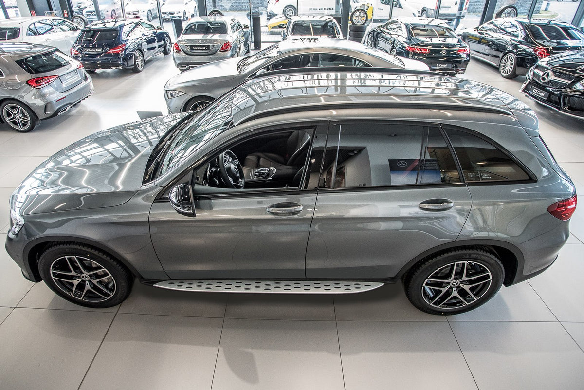 Stigtrinn Mercedes GLC (X253) Ventshield (2015-2022) - nærbilde