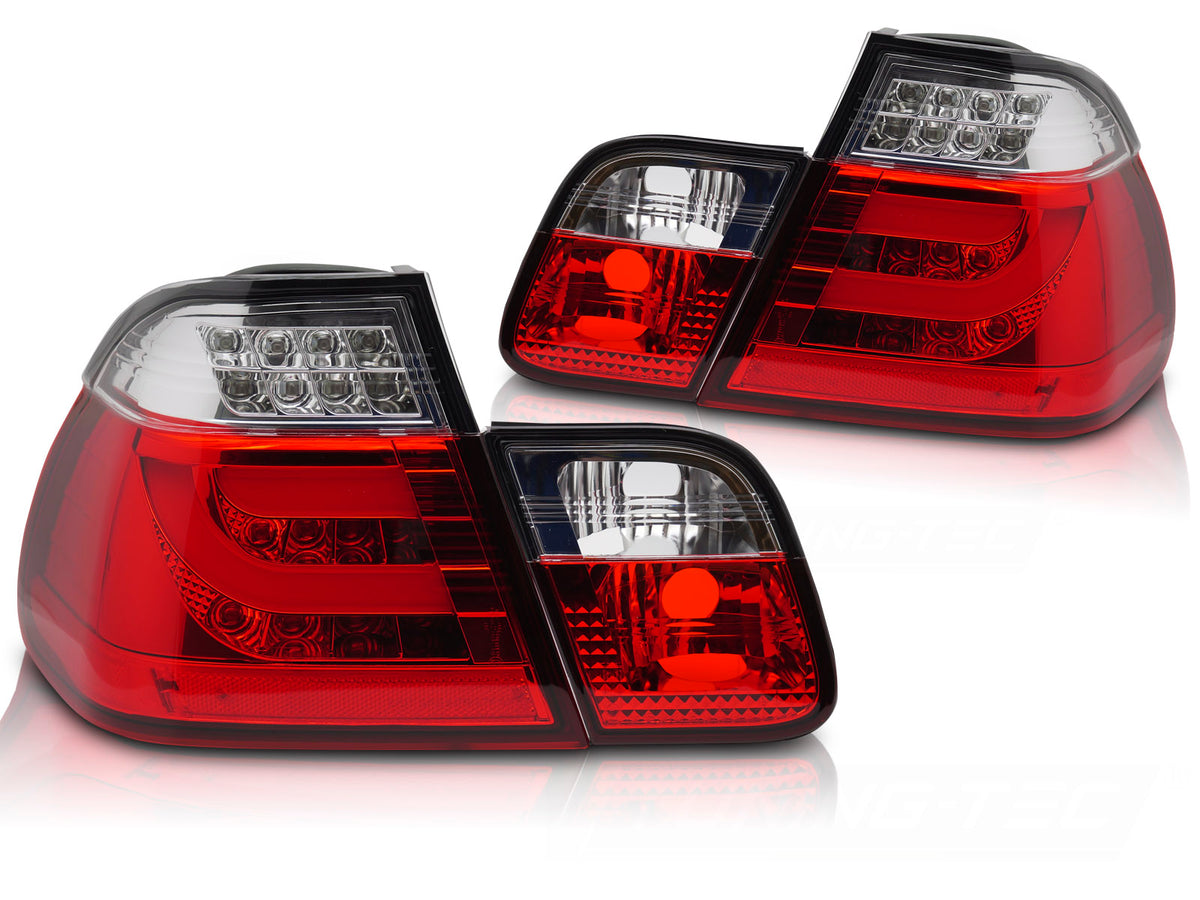 Baklykter LED Red White til BMW E46 Sedan 01-05 sett rett bakfra på hvit bakgrunn.