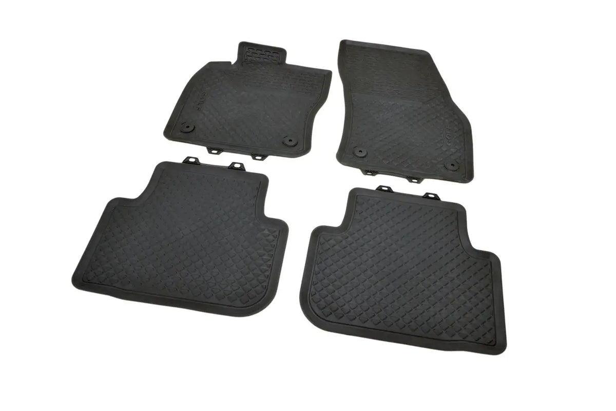 Gulvmatter Vw Golf Sportsvan (2014-2020) – HDTE - High-density Termoplast-elastomer | VAG OEM - detaljer