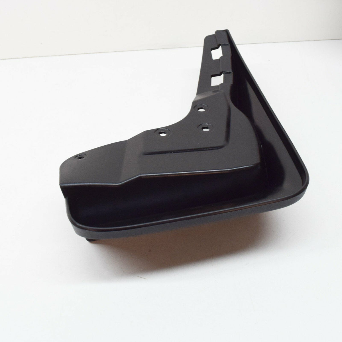 Skvettlapp Mercedes ML (W166) (2011-2015) – ABS | Mercedes OEM - detaljer