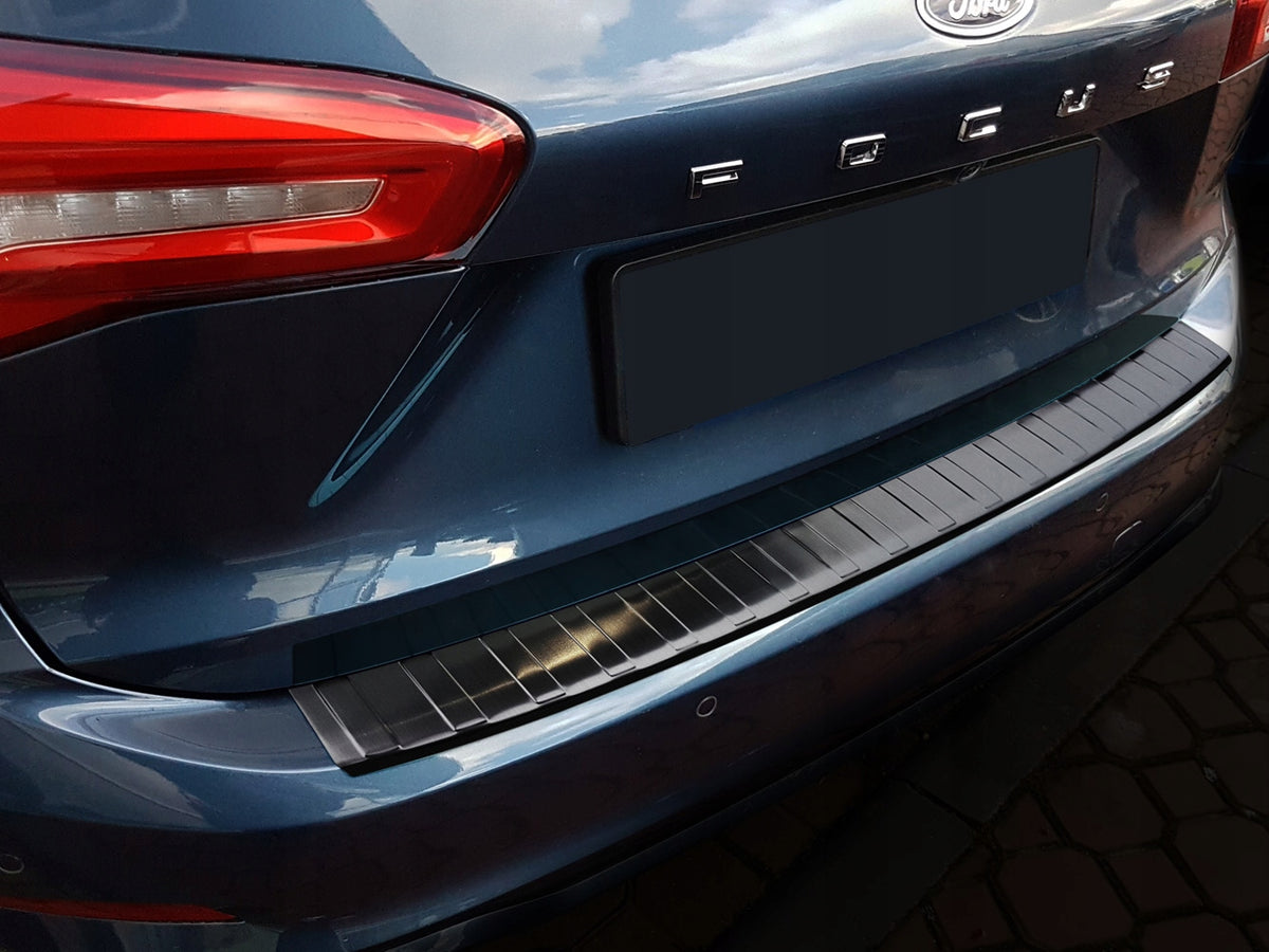 Avisa bakfangerbeskytter til Ford Focus IV 2018 Stasjonsvogn -> – svart børstet