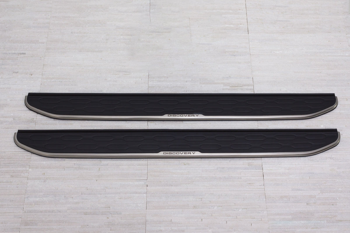 Stigtrinn Land Rover Discovery Sport (L550) Ventshield (2014-) - detaljer