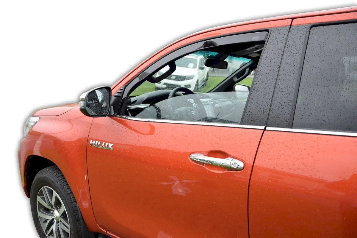 Heko vindavviser til Toyota Hilux VIII – sort og transparent