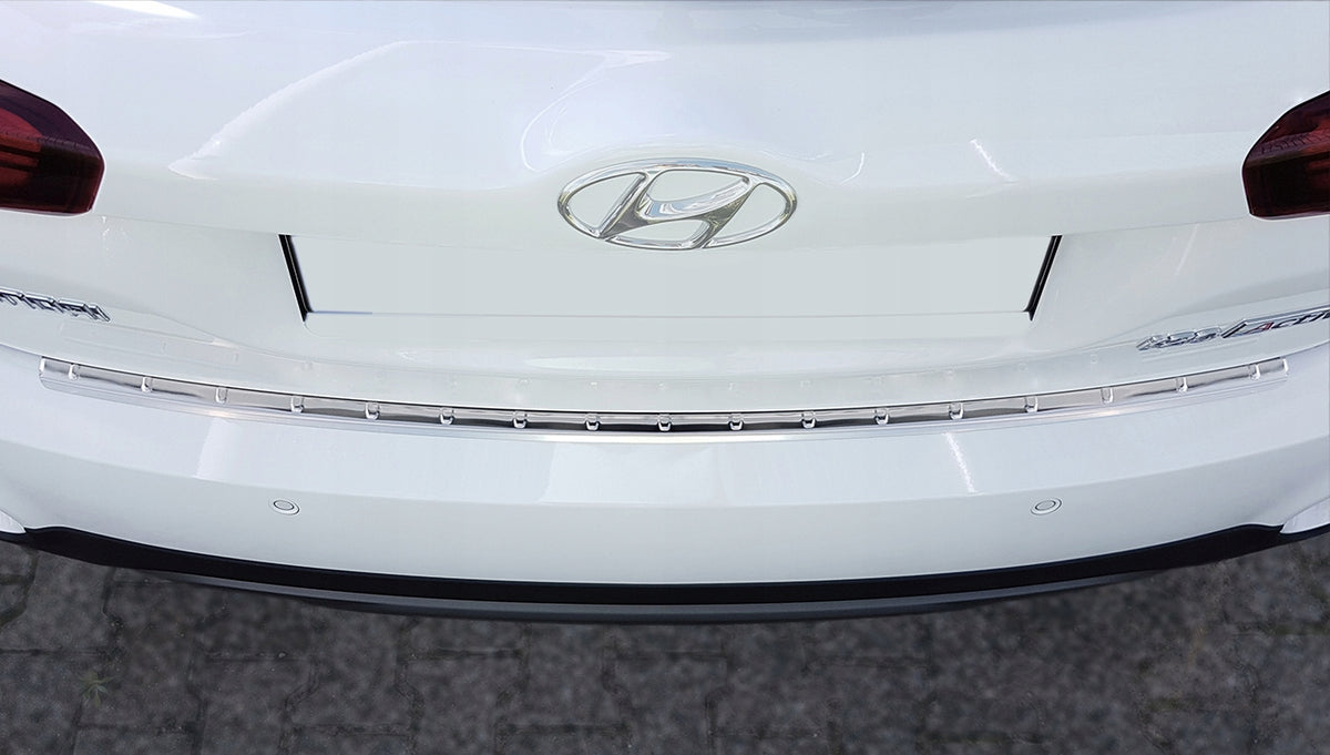 Bakfangerbeskytter Hyundai i20 II Facelift (2018-2020) – Rustfritt stål - nærbilde