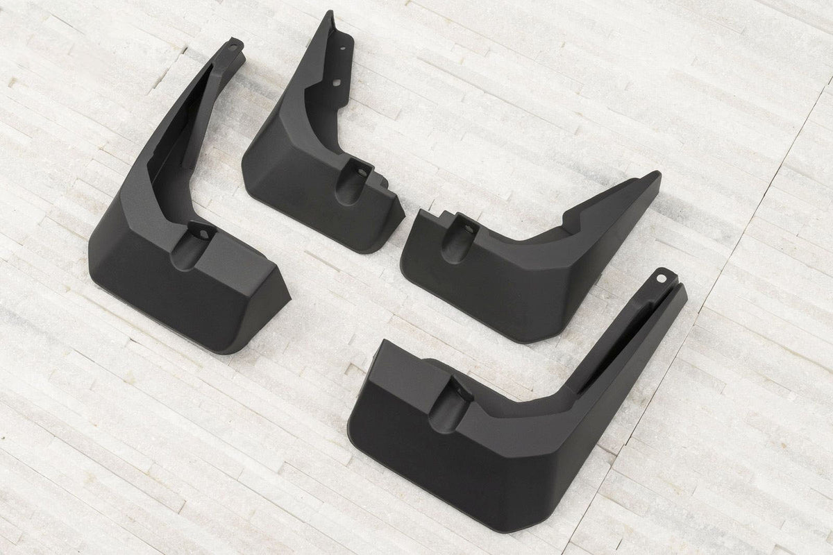 Ven-Tuning skvettlapp til Ford Focus IV Hatchback – slitesterk ABS