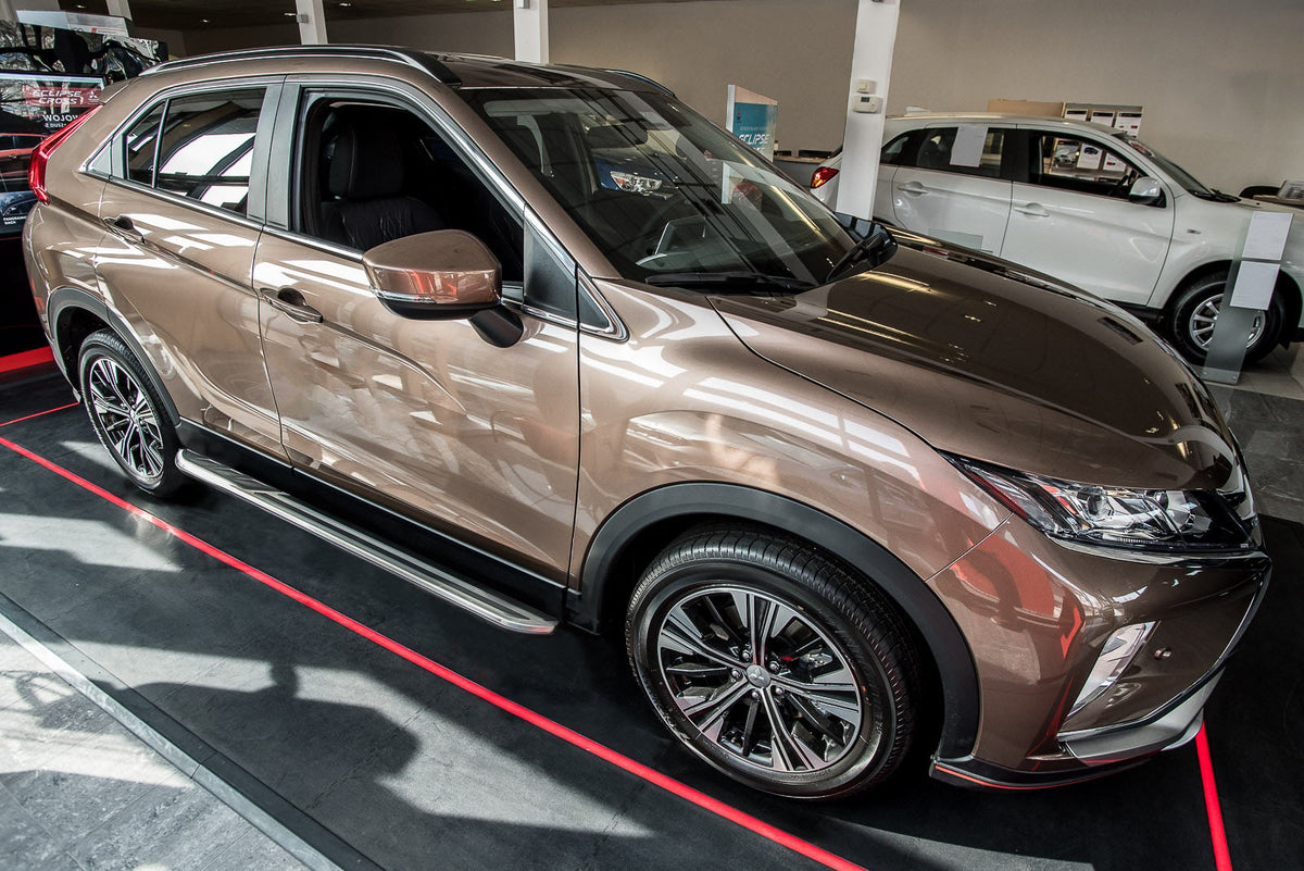 Stigtrinn Mitsubishi Eclipse Cross Ventshield (2018-) - sett bakfra