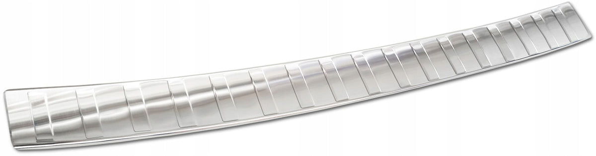 Bakfangerbeskytter Ford Tourneo Connect III / Chrome Edition (2022-) – Rustfritt stål - nærbilde