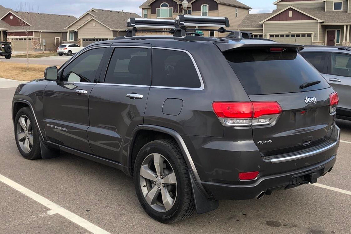 Skvettlapp Jeep Grand Cherokee IV (WK2) (2010-2021) – ABS - nærbilde