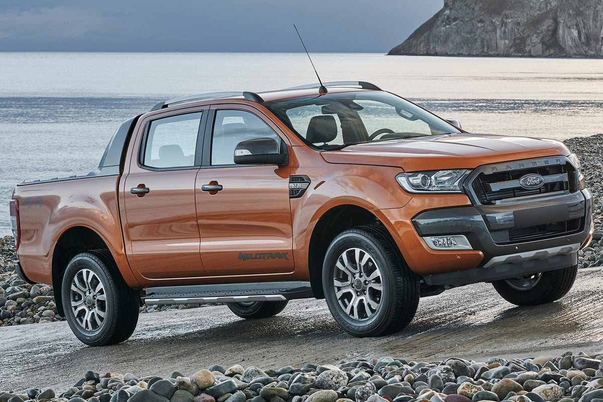 Takrails Ford Ranger Ventshield (2012-2015) - sett forfra